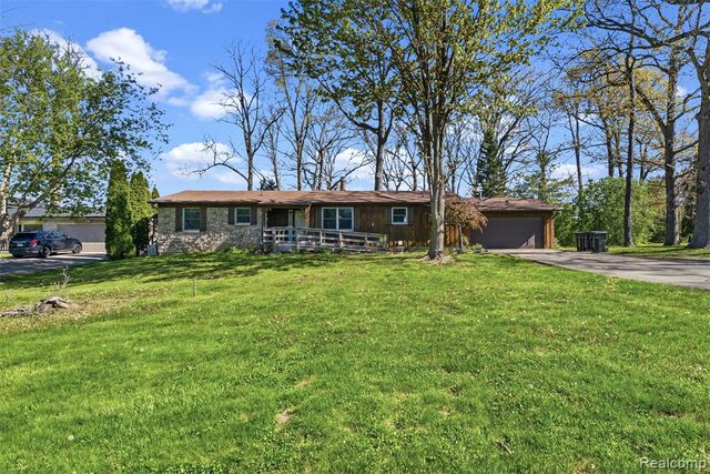 4191 Mccandlish Road, Grand Blanc, MI 48439