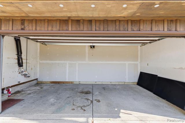 4191 Mccandlish Road, Grand Blanc, MI 48439