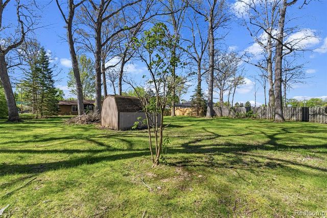4191 Mccandlish Road, Grand Blanc, MI 48439