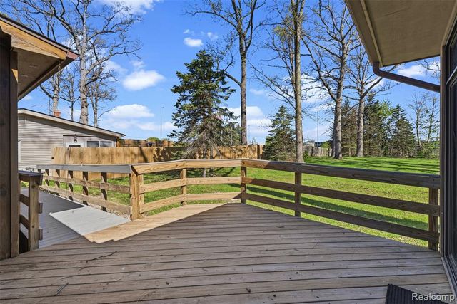 4191 Mccandlish Road, Grand Blanc, MI 48439