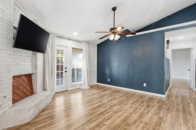 324 Crooked Lane, Mesquite, TX 75149