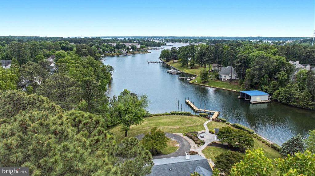 Image 103 of property listing at 160 BAMBOUSHAY LN, Solomons, MD 20688