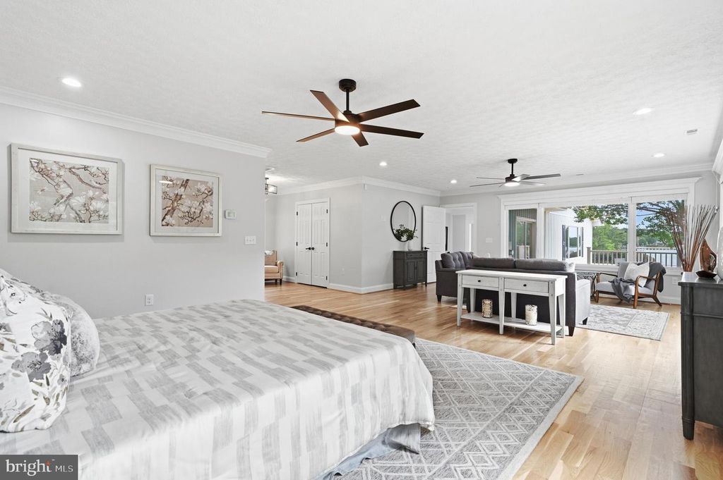 Image 38 of property listing at 160 BAMBOUSHAY LN, Solomons, MD 20688