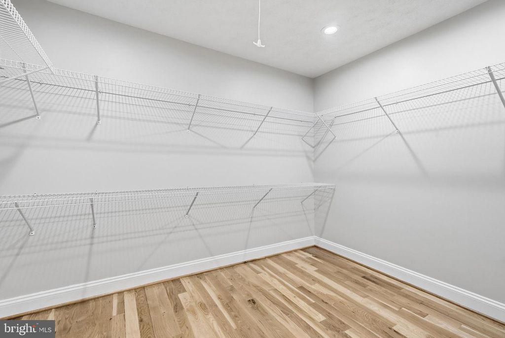 Image 41 of property listing at 160 BAMBOUSHAY LN, Solomons, MD 20688