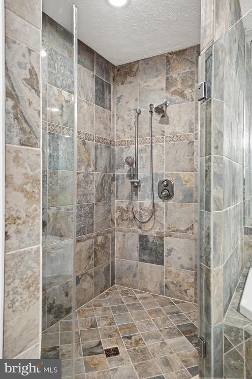 Image 45 of property listing at 160 BAMBOUSHAY LN, Solomons, MD 20688