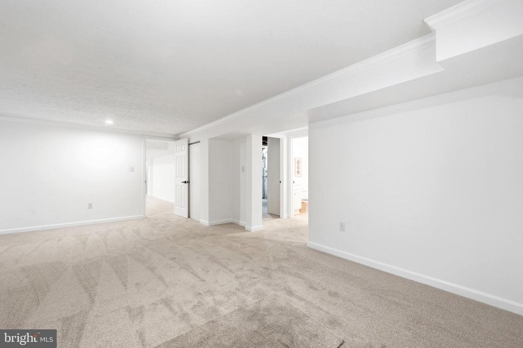 Image 64 of property listing at 160 BAMBOUSHAY LN, Solomons, MD 20688