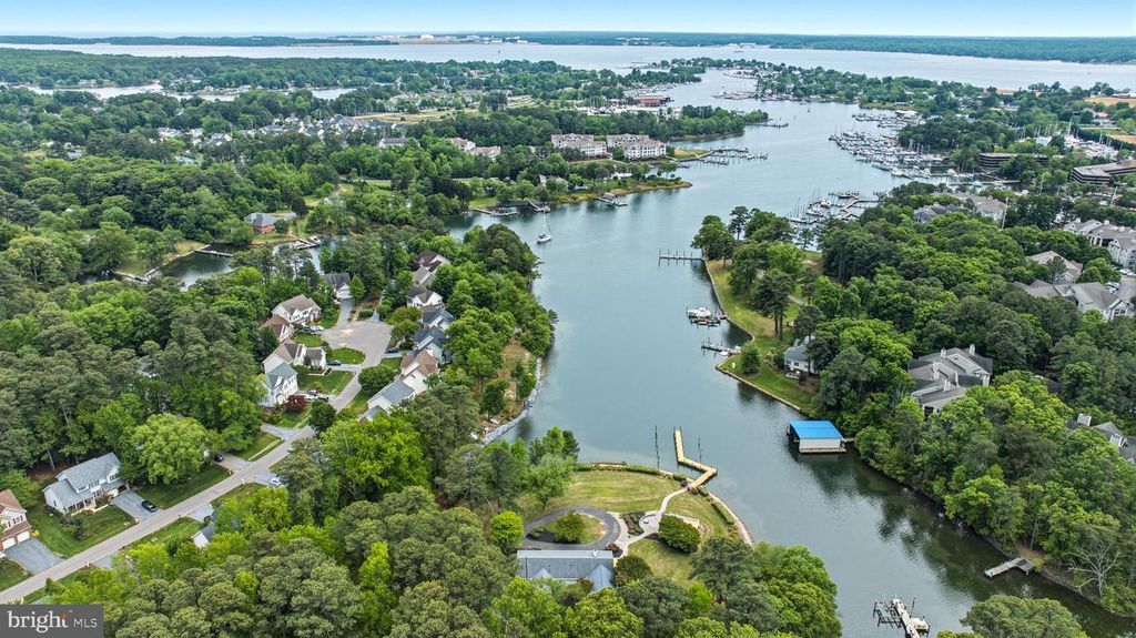 Image 86 of property listing at 160 BAMBOUSHAY LN, Solomons, MD 20688