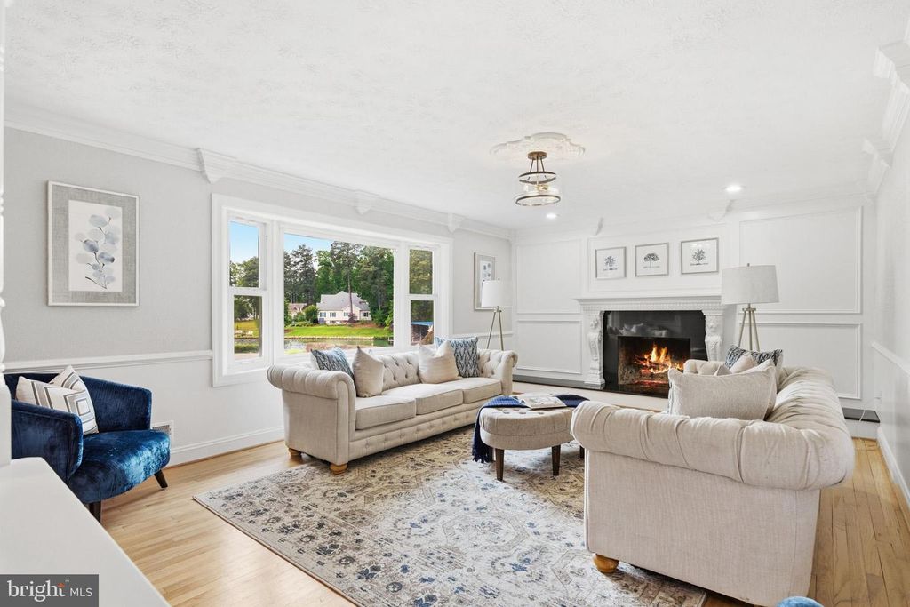 Image 9 of property listing at 160 BAMBOUSHAY LN, Solomons, MD 20688