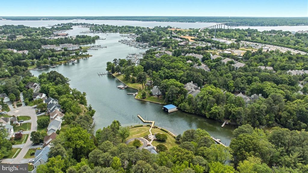 Image 92 of property listing at 160 BAMBOUSHAY LN, Solomons, MD 20688