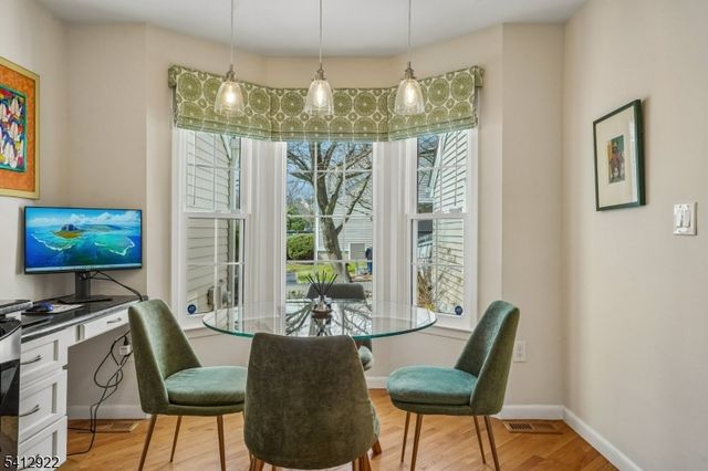 247 Crescenzi Ct, West Orange Twp., NJ 07052