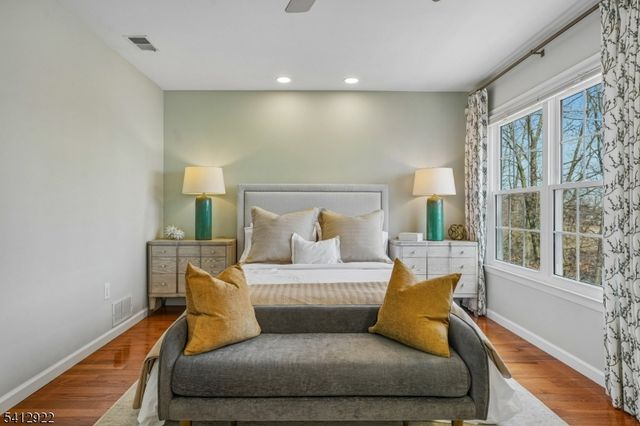 247 Crescenzi Ct, West Orange Twp., NJ 07052