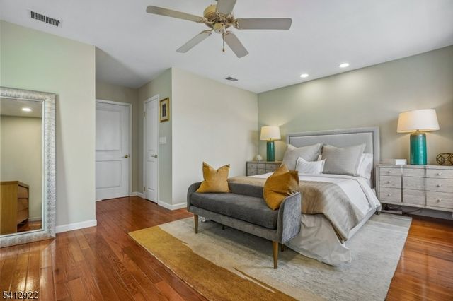 247 Crescenzi Ct, West Orange Twp., NJ 07052