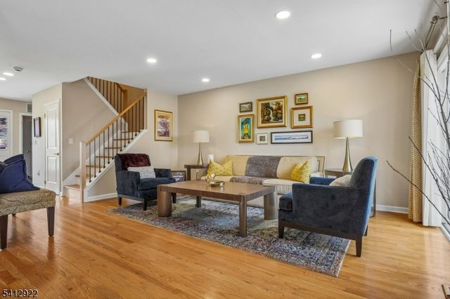 247 Crescenzi Ct, West Orange Twp., NJ 07052