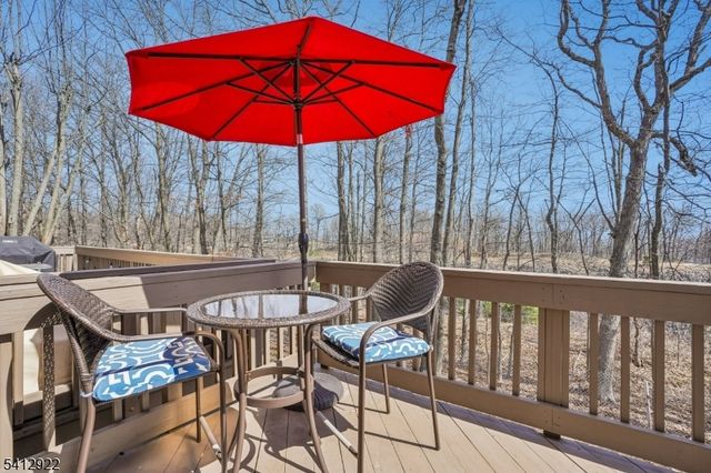 247 Crescenzi Ct, West Orange Twp., NJ 07052