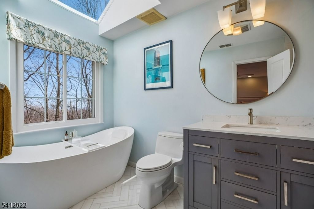 Image 27 of property listing at 247 Crescenzi Ct, West Orange Twp., NJ 07052