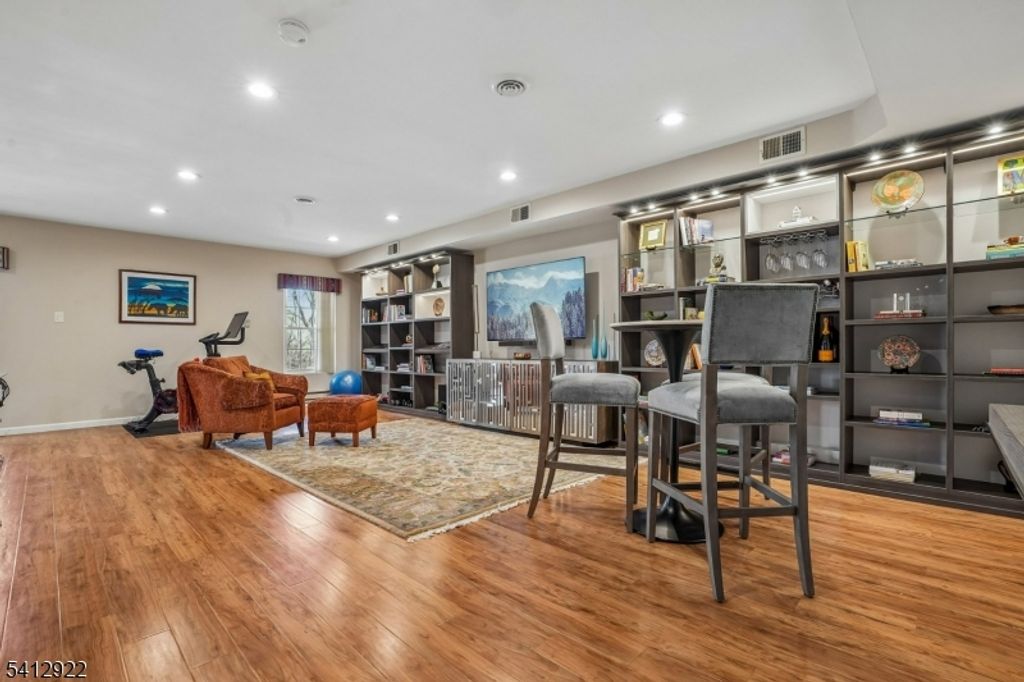 Image 36 of property listing at 247 Crescenzi Ct, West Orange Twp., NJ 07052