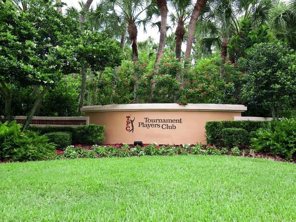 Image 64 of property listing at 2876 HARDEE DRIVE, Sarasota, FL 34231