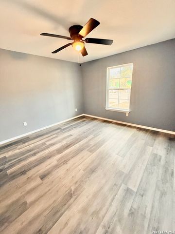 110 Whitman, San Antonio, TX 78211