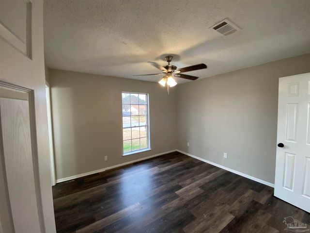 7109 Redondo Dr, Pensacola, FL 32526