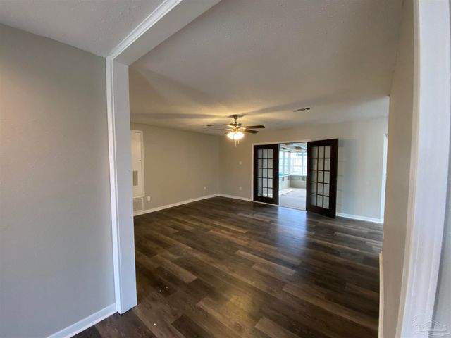 7109 Redondo Dr, Pensacola, FL 32526