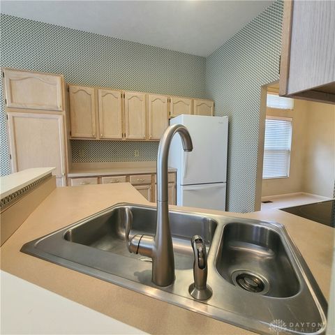 1364 Yankee Vineyards, Washington Twp, OH 45458