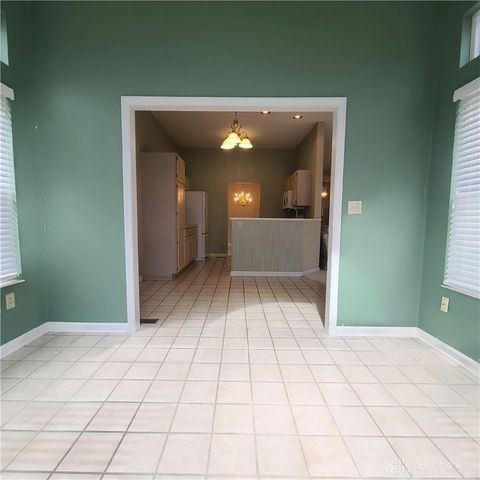 1364 Yankee Vineyards, Washington Twp, OH 45458