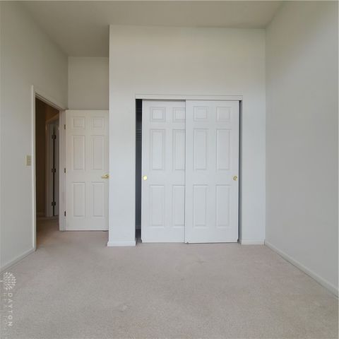 1364 Yankee Vineyards, Washington Twp, OH 45458