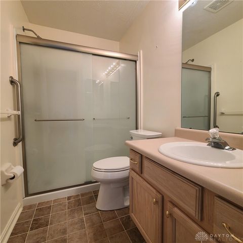 1364 Yankee Vineyards, Washington Twp, OH 45458