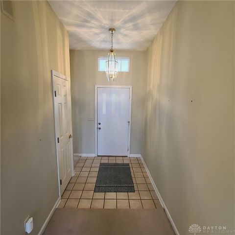 1364 Yankee Vineyards, Washington Twp, OH 45458