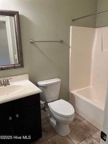 3337 Ellsworth Drive B, Greenville, NC 27834