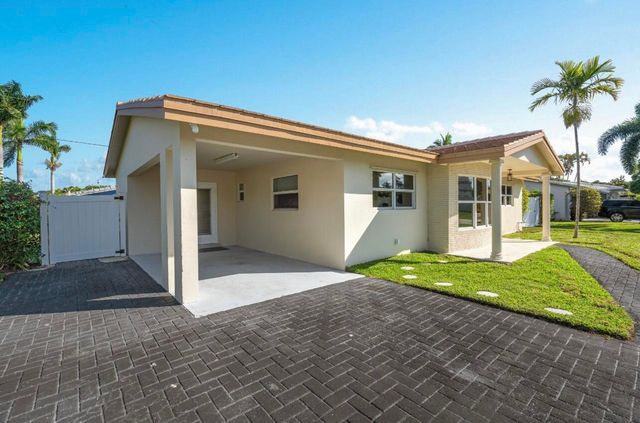 5040 NE 22nd Avenue, Lighthouse Point, FL 33064