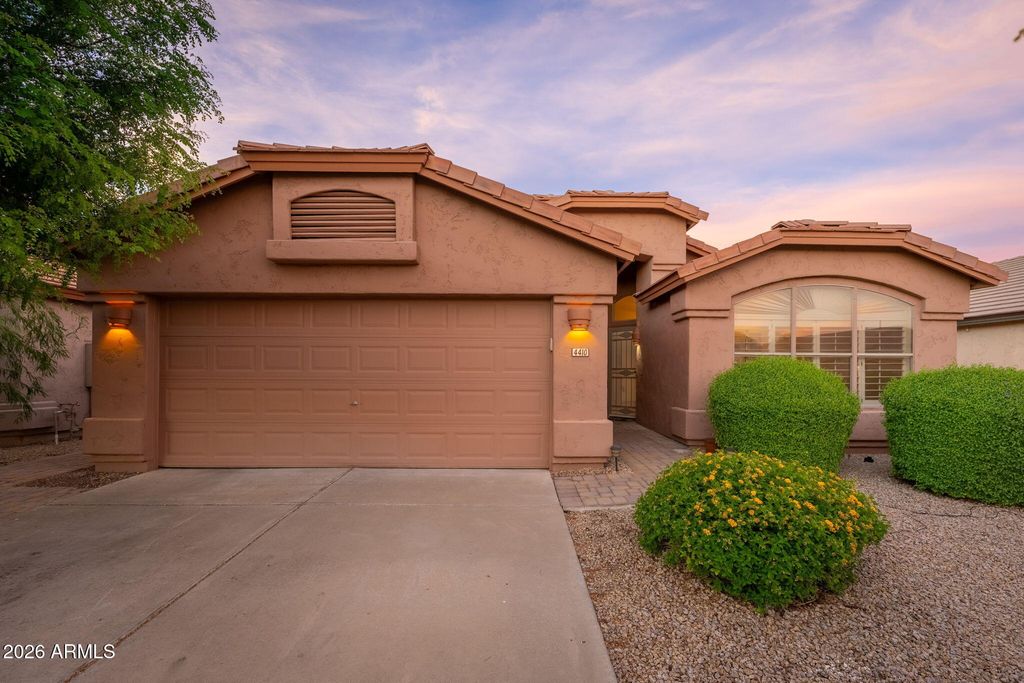 4410 E MOSSMAN Road, Phoenix, AZ 85050 — exterior