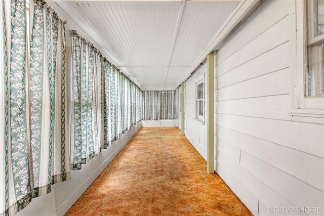 9905 52nd Ave, Allendale, MI 49401