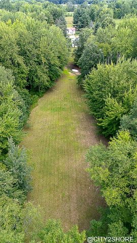 9905 52nd Ave, Allendale, MI 49401