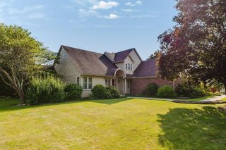 8429 London Groveport Road, Grove City, OH 43123
