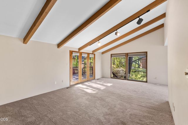 2586 Freedom Way, Medford, OR 97504