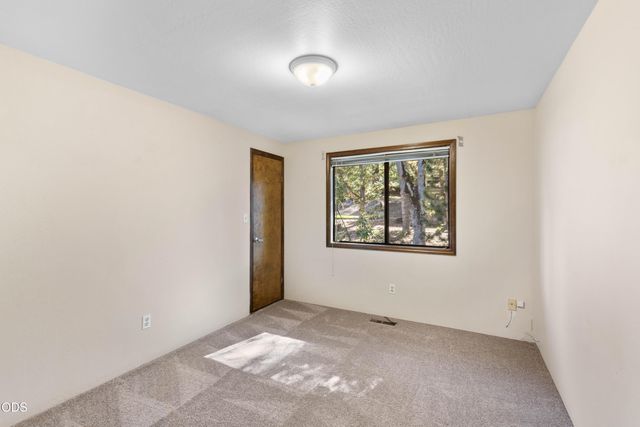 2586 Freedom Way, Medford, OR 97504