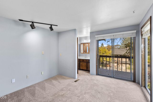 2586 Freedom Way, Medford, OR 97504