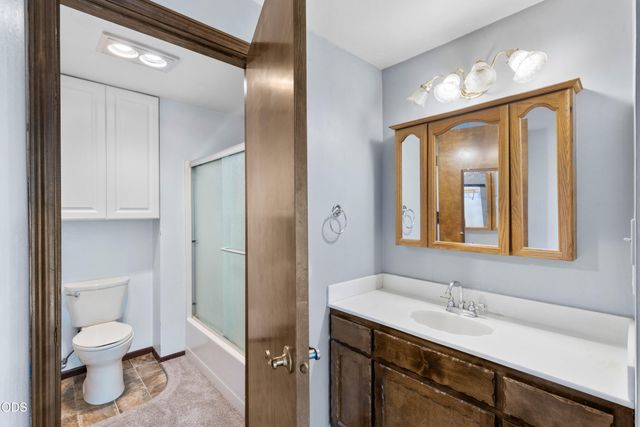 2586 Freedom Way, Medford, OR 97504