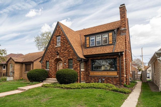 3052 S 46th STREET, Milwaukee, WI 53219