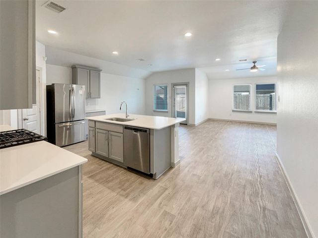 8107 Precious Passing Way, Rosharon, TX 77583