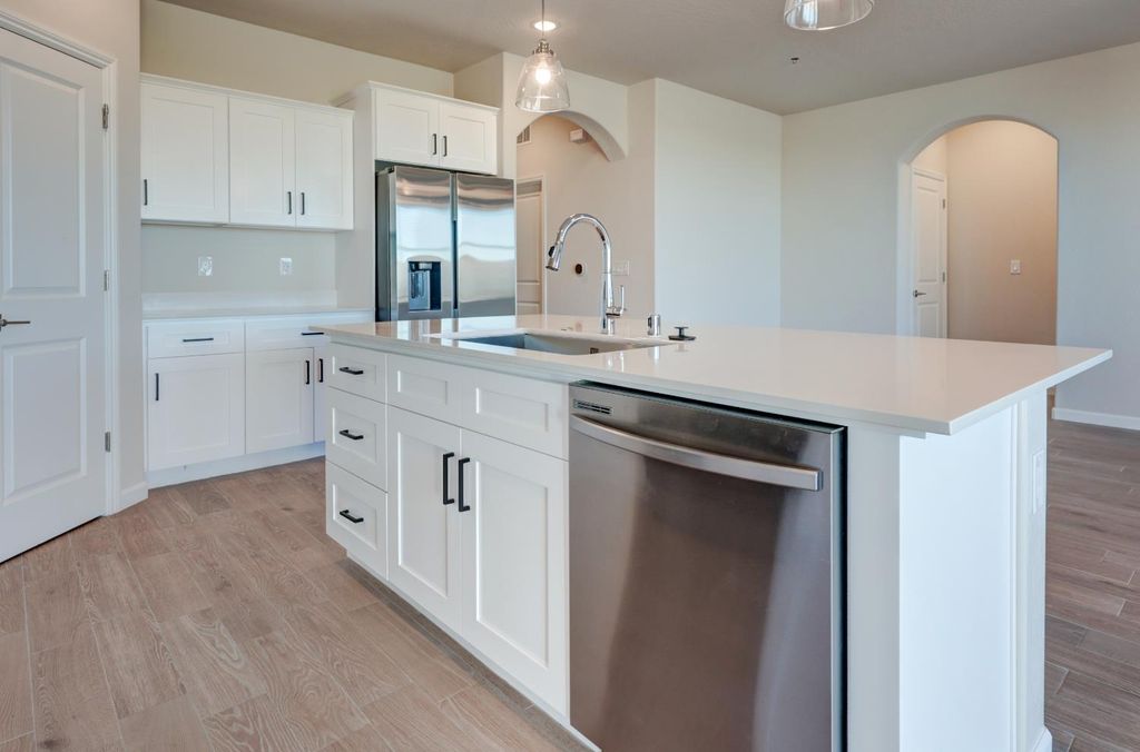 Image 11 of property listing at 4152 N Tisha Avenue, Fresno, CA 93723