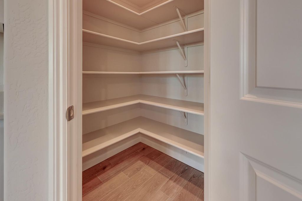 Image 17 of property listing at 4152 N Tisha Avenue, Fresno, CA 93723