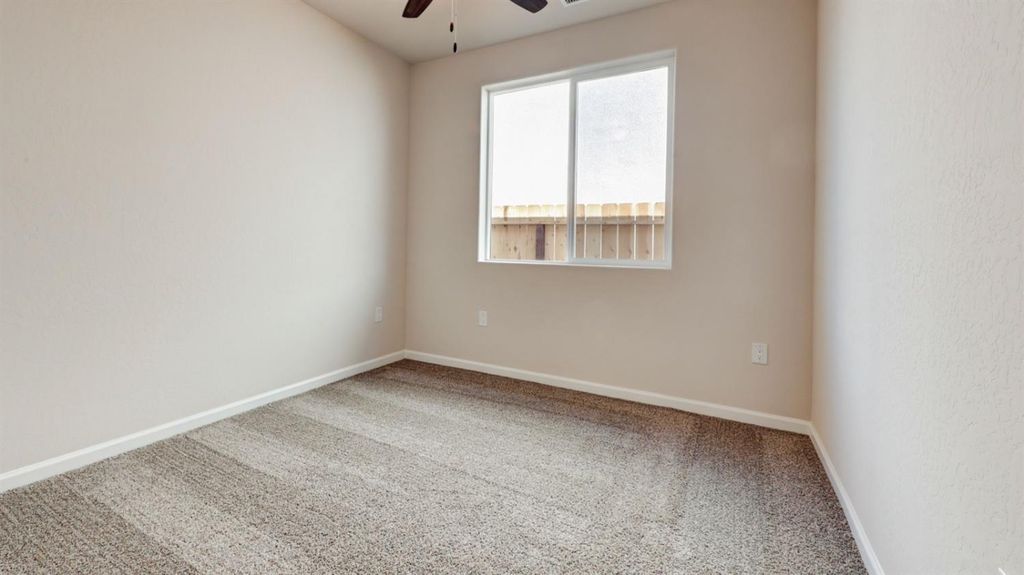 Image 6 of property listing at 4152 N Tisha Avenue, Fresno, CA 93723