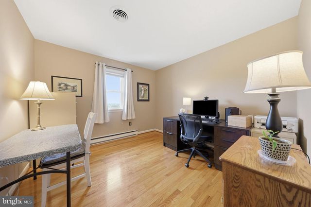 16913 FAIRVIEW RD, Hagerstown, MD 21740