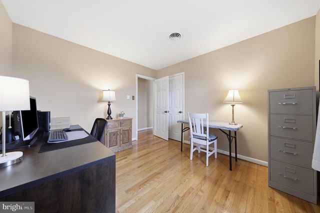 16913 FAIRVIEW RD, Hagerstown, MD 21740