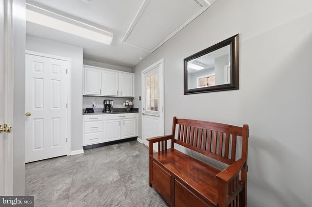 16913 FAIRVIEW RD, Hagerstown, MD 21740