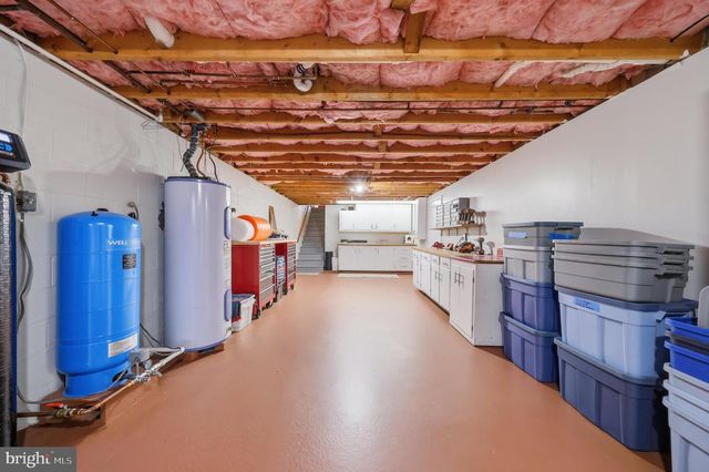 16913 FAIRVIEW RD, Hagerstown, MD 21740