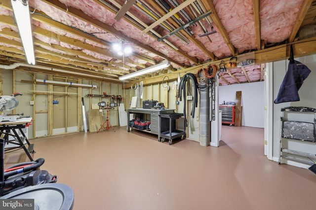 16913 FAIRVIEW RD, Hagerstown, MD 21740