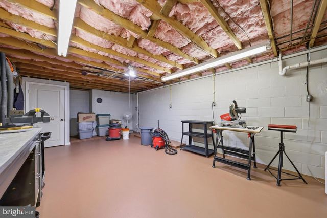 16913 FAIRVIEW RD, Hagerstown, MD 21740